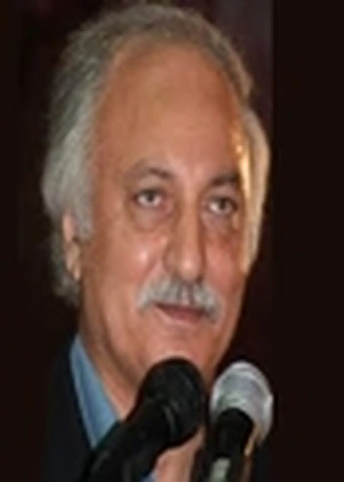 بنیاد ملی نخبگان از پژوهشگران و نخبگان حمایت کند