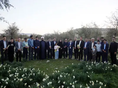 هشتمین جشنواره گل نرگس جره و بالاده کازرون برگزار شد