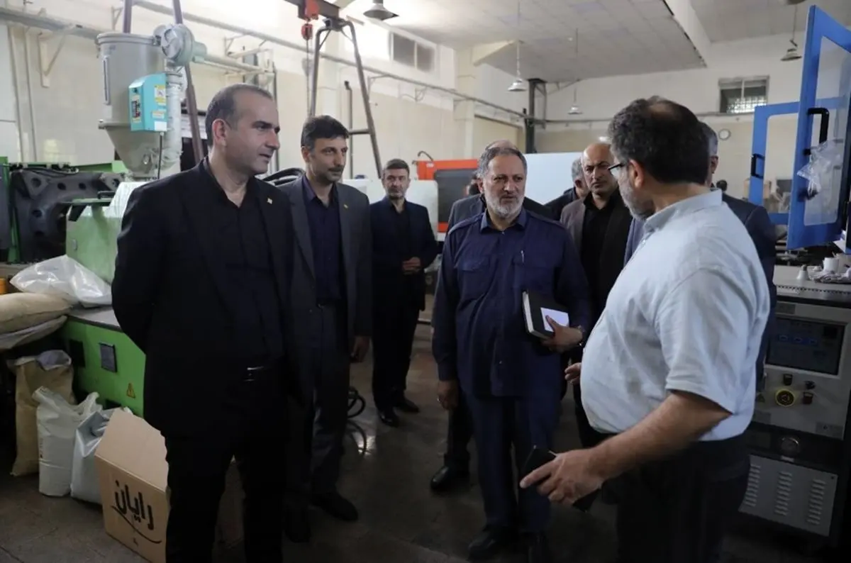 پیگیری میدانی مدیرعامل سازمان به همراه بازرس کل استان جهت رفع موانع واحدهای تولیدی