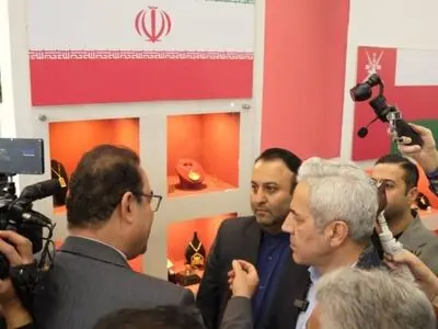 رونمایی باشکوه از اولین مجموعه طلا و جواهرات الهام‌گرفته از اماکن مذهبی و تاریخی ایران با نام "شکوه ایران"