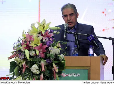 چه کرده‌ایم که سربازی از چشم جوانان ما افتاده است؟
