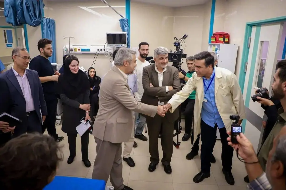 «تیم درمان» به نیمه تولید رسید/ بازدید مدیران وزارت بهداشت و درمان و آموزش پزشکی از پشت صحنه سریال