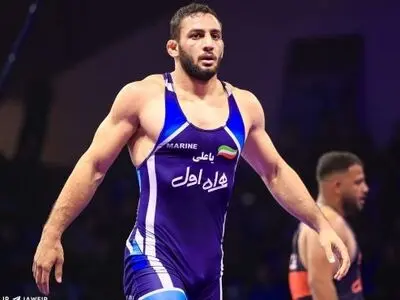 آذرپیرا و تقابلی جذاب با اسنایدر در پاریس
