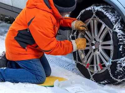 زنجیرچرخ؛ تنها شرط تردد در گردنه الماس محور خلخال به اسالم