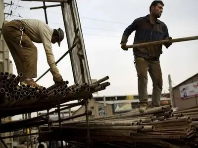 حقوق کارگران خارگ به روز شود/ تاخیر پذیرفتنی نیست