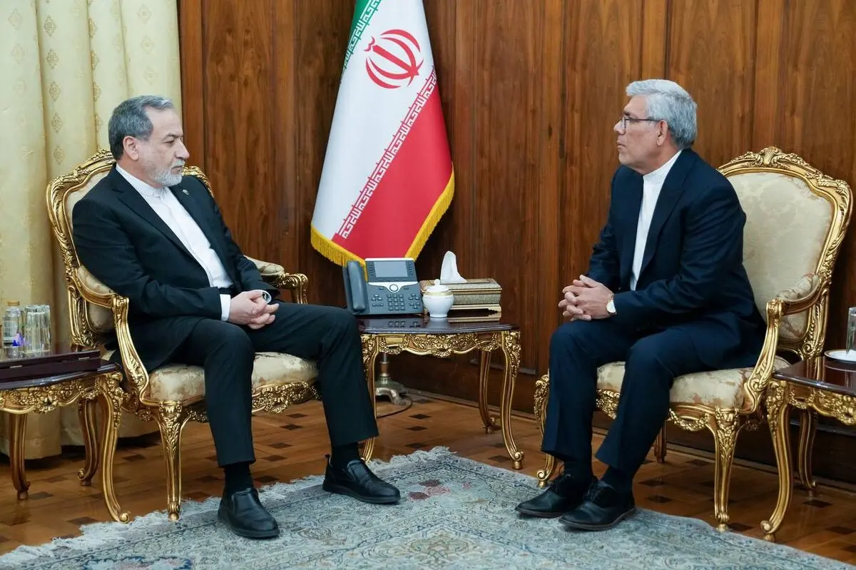 دیدار سفیر جدید ایران در بلاروس با وزیر امور خارجه