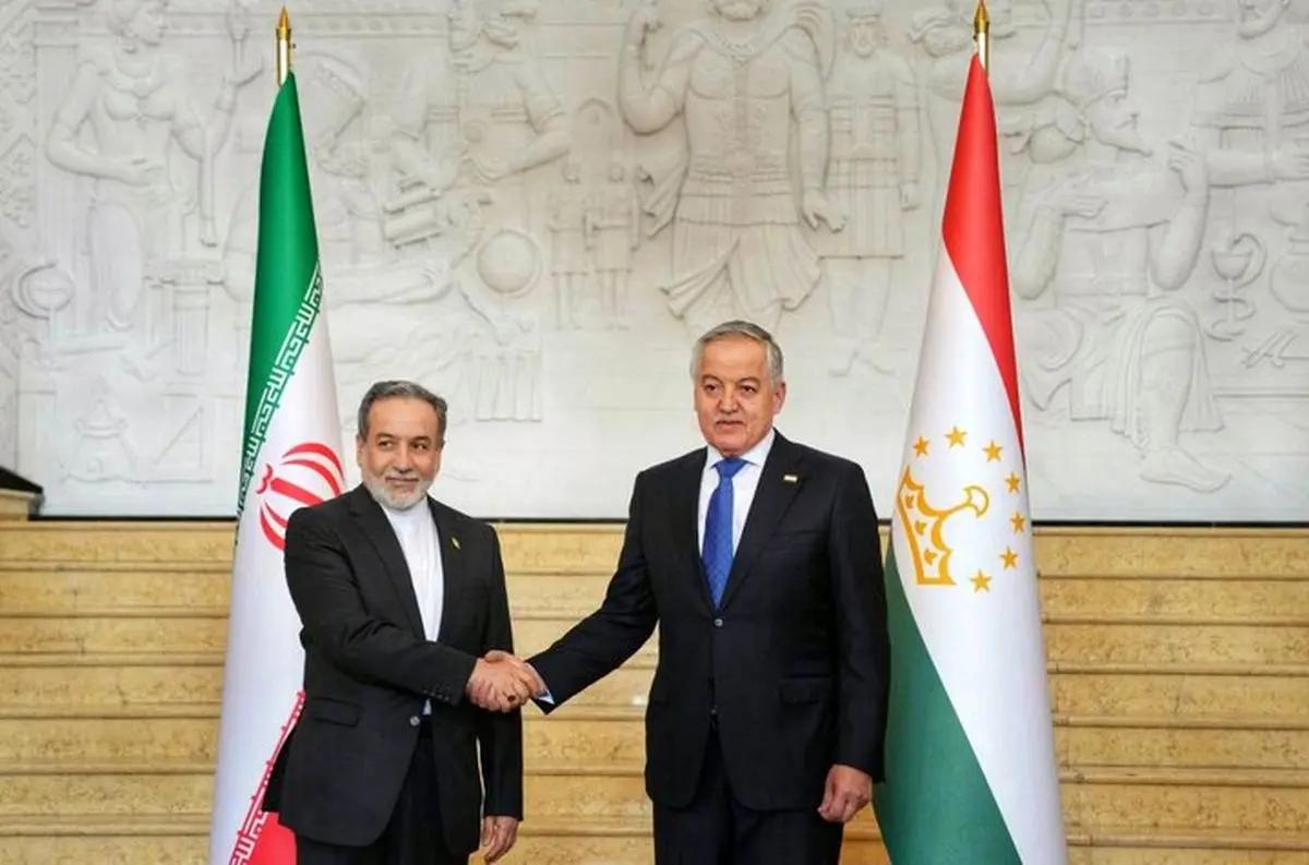 دیدار عراقچی با وزیر خارجه تاجیکستان