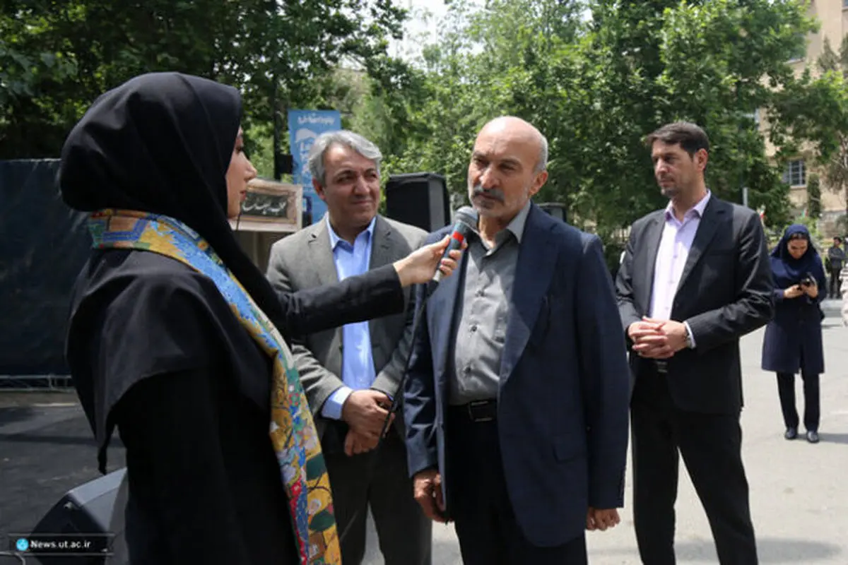آنگونه که شایسته بوده از زبان فارسی و جایگاه فردوسی پاسداری نکردیم