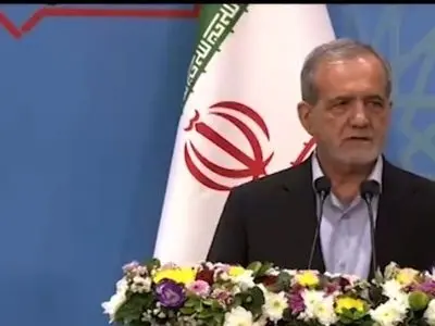 خلال حفل انطلاق العام الدراسي الجامعي في ايران؛ بزشكيان: نقبل الكلمة الصحيحة بدون تحيّز