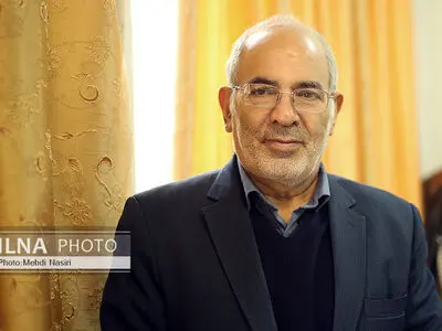 در شعارهای تظاهرکنندگان، شعاری به نفع طبقات پایین نمی‌بینیم/ باید از زبان لیّن و خدمتگزاری در گفت‌وگو با مردم استفاده کرد/ لیدری اعتراضات با مردم عادی نیست