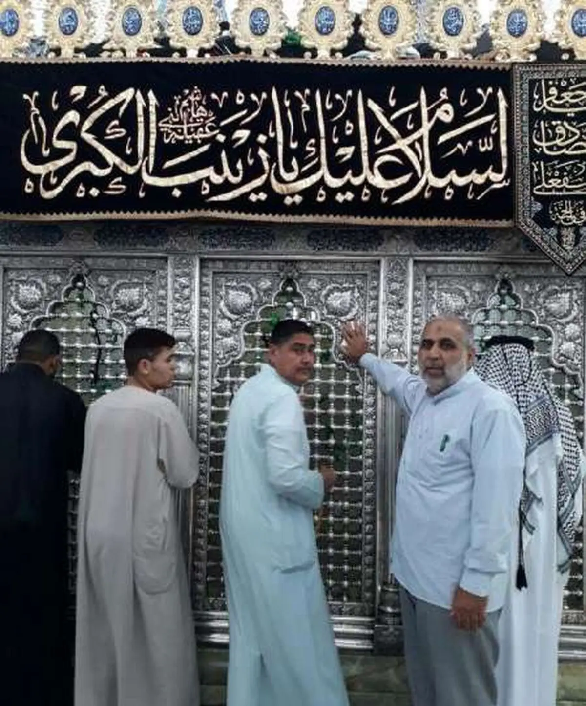 استشهاد احد المدافعین عن مراقد اهل البیت (ع) فی سوریا بقصف أمریکی