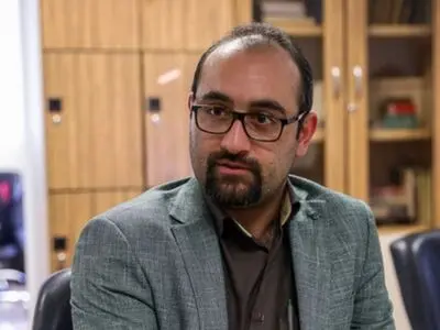 تذکر به شهرداری درباره وضعیت نابسامان پله برقی و آسانسور ایستگاه شادمان