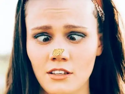 بینی ما همیشه جلوی چشممان است؛ پس چرا معمولاً آن را نمی‌بینیم؟