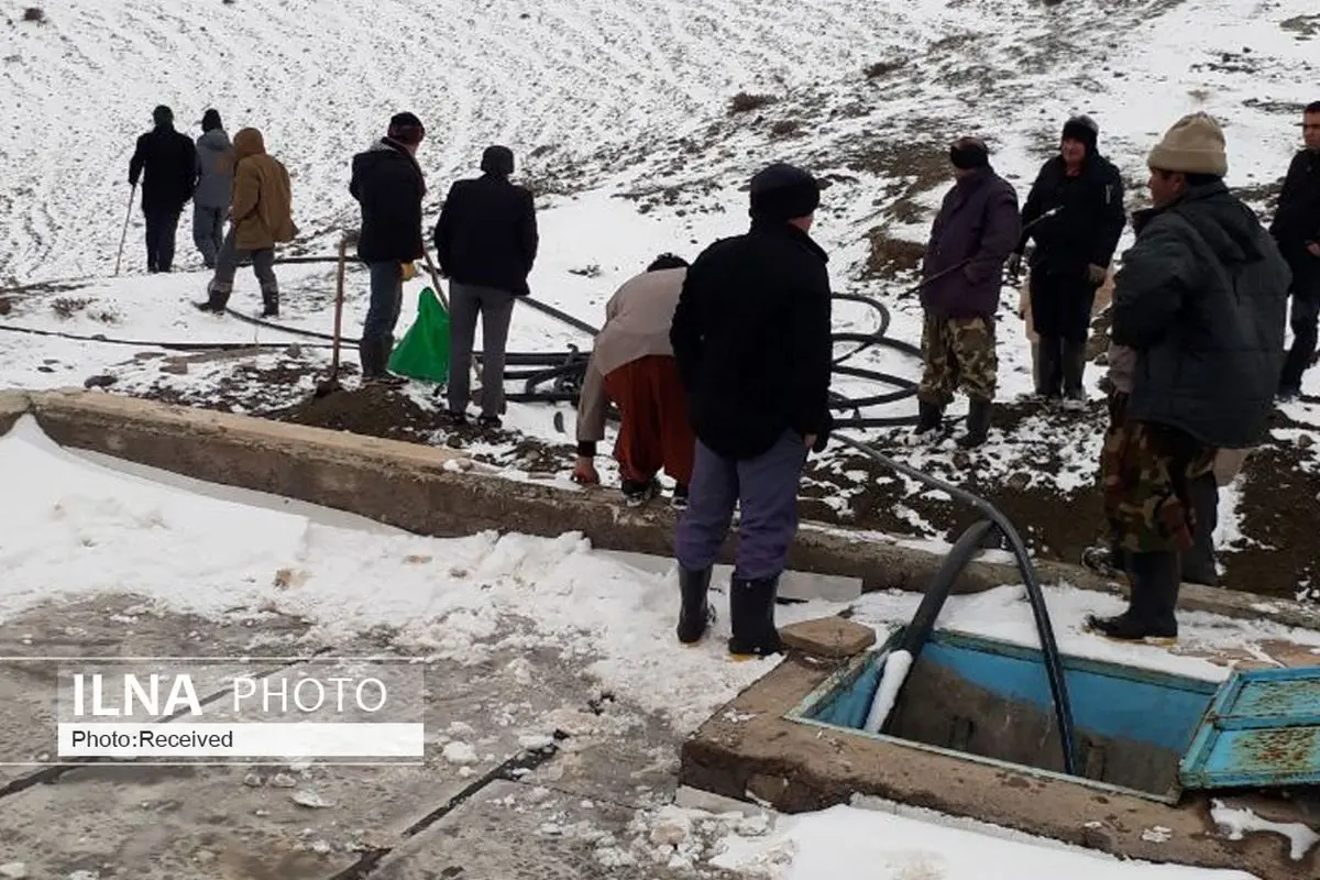 روستای عمقین آب شرب ندارد/ وقتی آب رودخانه به جای آب شرب قالب می‌شود+فیلم