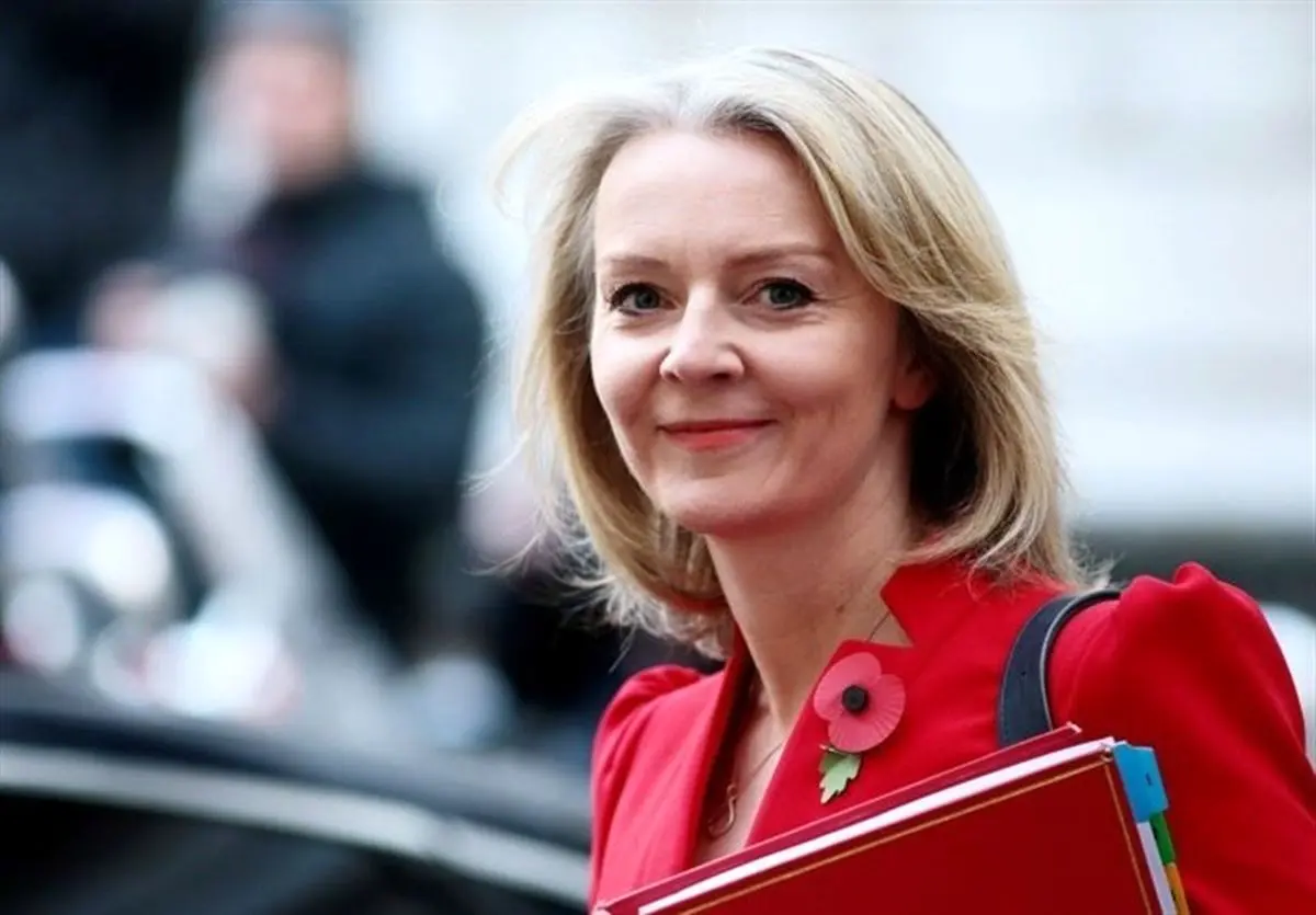  Only 4% of Brits Are Happy with Truss Election, Poll Shows