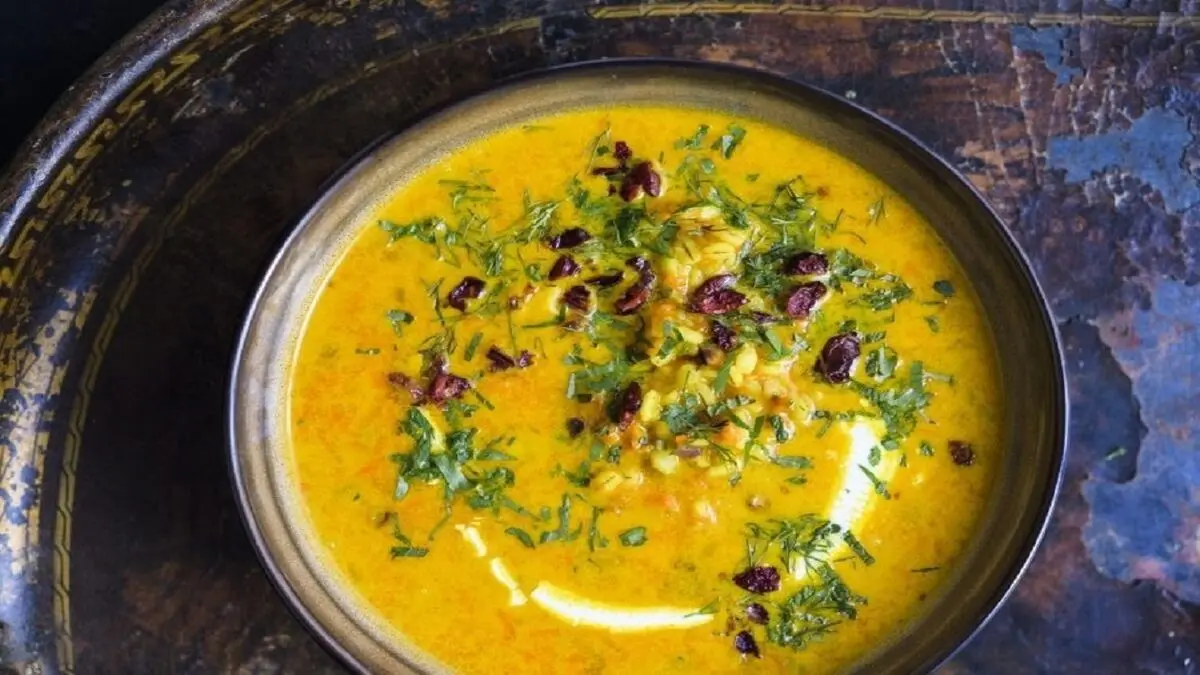 طرز تهیه سوپ زرشک مجلسی و خوشمزه با جو