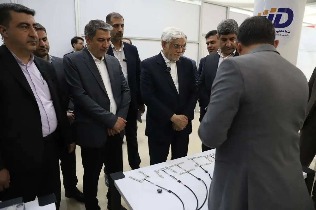 بازدید معاون اول رئیس‌جمهور از نمایشگاه محصولات دانش بنیان و فناورانه 