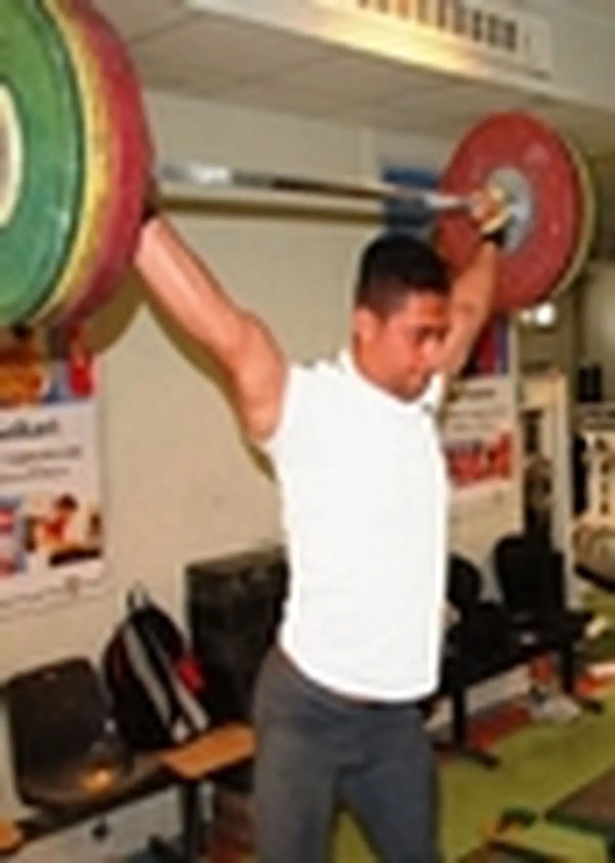 وزنه بردار سنگین وزن بوشهری به اردوی تیم ملی دعوت شد