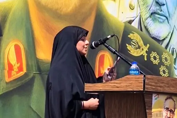 افتخار می‌کنیم که پدرم با علمداری سپاه سید علی، شهید راه مبارزه با یزید زمانه شد