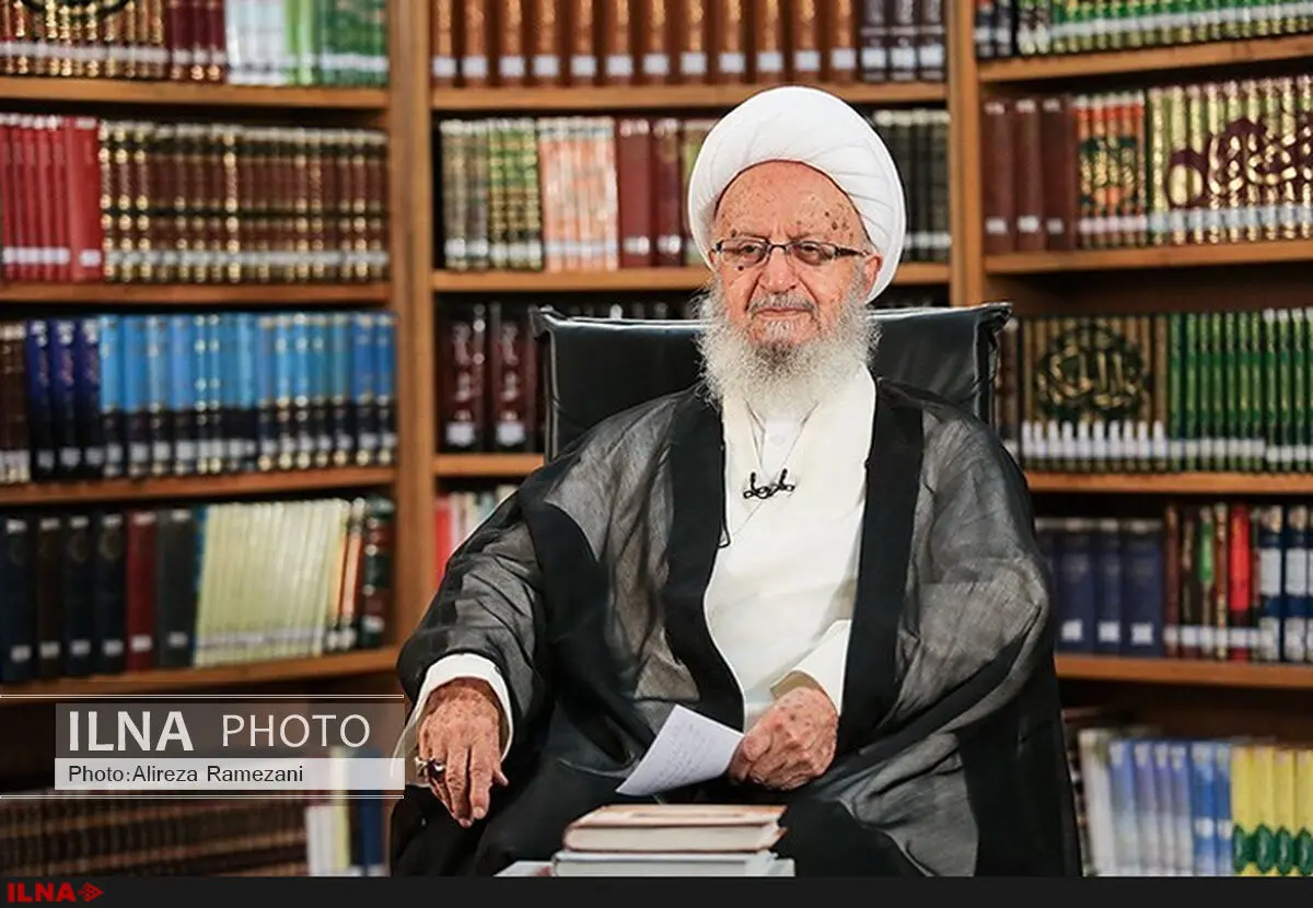 مسئولان بدون زرق و برق زندگی کنند