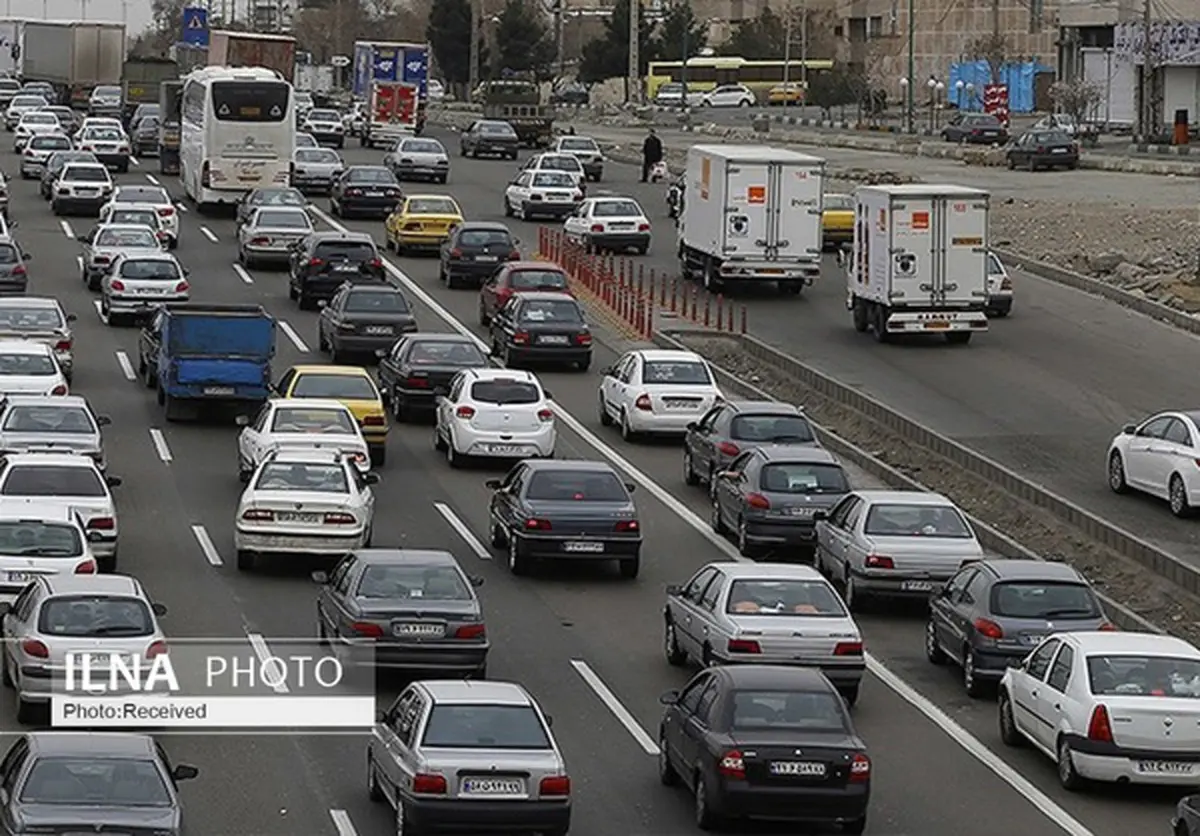 ترافیک نیمه سنگین در آزاد راه کرج - تهران
