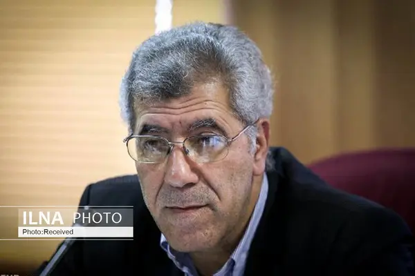 «سارقان» ستاره‌دار می‌شوند/شهردار لیست مقصران برف‌روبی تهران را اعلام نکرده/ مراجعه خانواده‌ بازداشت‌شدگان به مراجع قضایی/مقامات قضایی از نزدیک در جریان بازجویی‌ها هستند