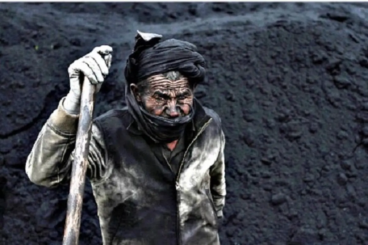 لزوم جلوگیری از بحران در تامین اجتماعی/ دولت و کارفرمایان بزرگ، پرداخت حق بیمه کارگران را به تعویق نیندازند