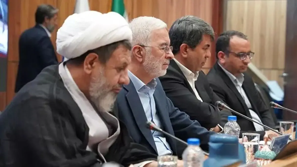  واحدهای تولیدی که به تملک‌ بانکها درآمده نباید بلاتکلیف رها شوند