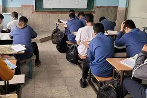 واکنش نماینده لرستان به تجمعات اعتراضی دانش‌آموزان برای برگزاری حضوری امتحانات/ دانش‌آموزان متوجه نگاه ناعادلانه می‌شوند