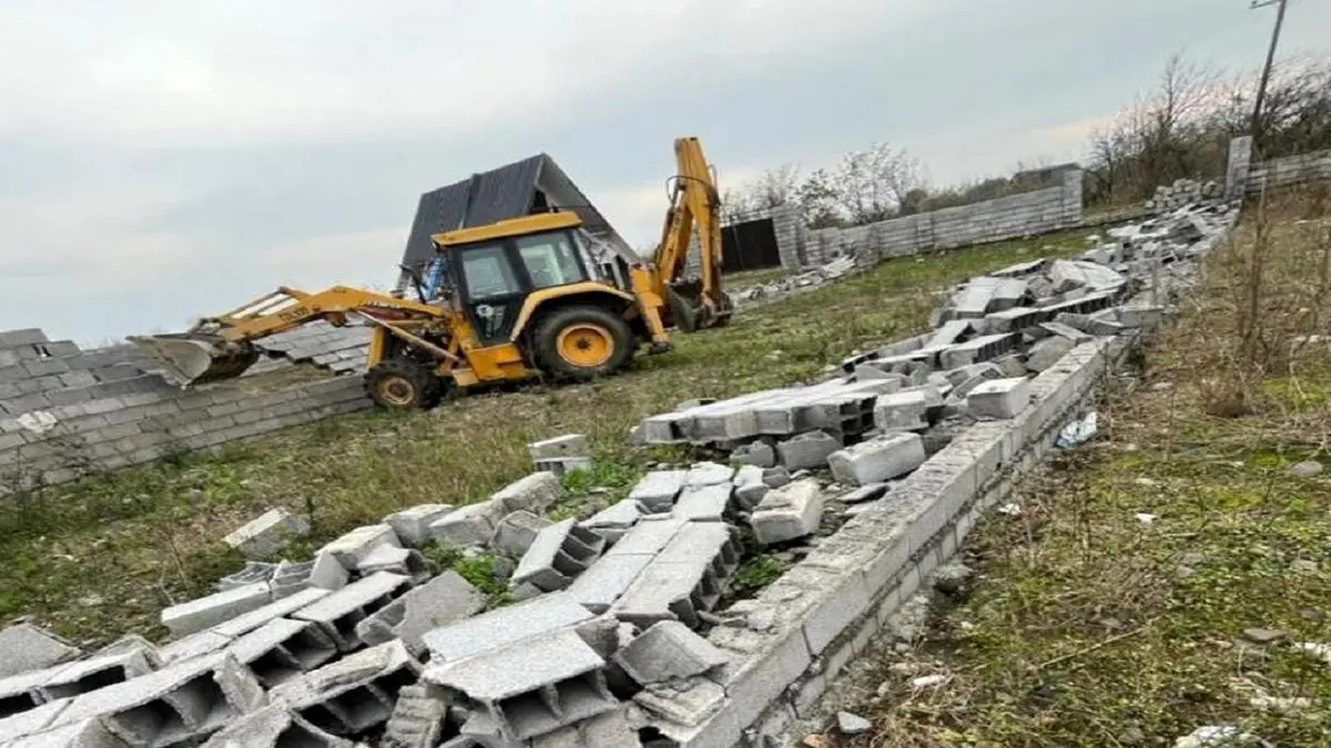 آزاد سازی 10 هزار متر اراضی زراعی در تنکابن 