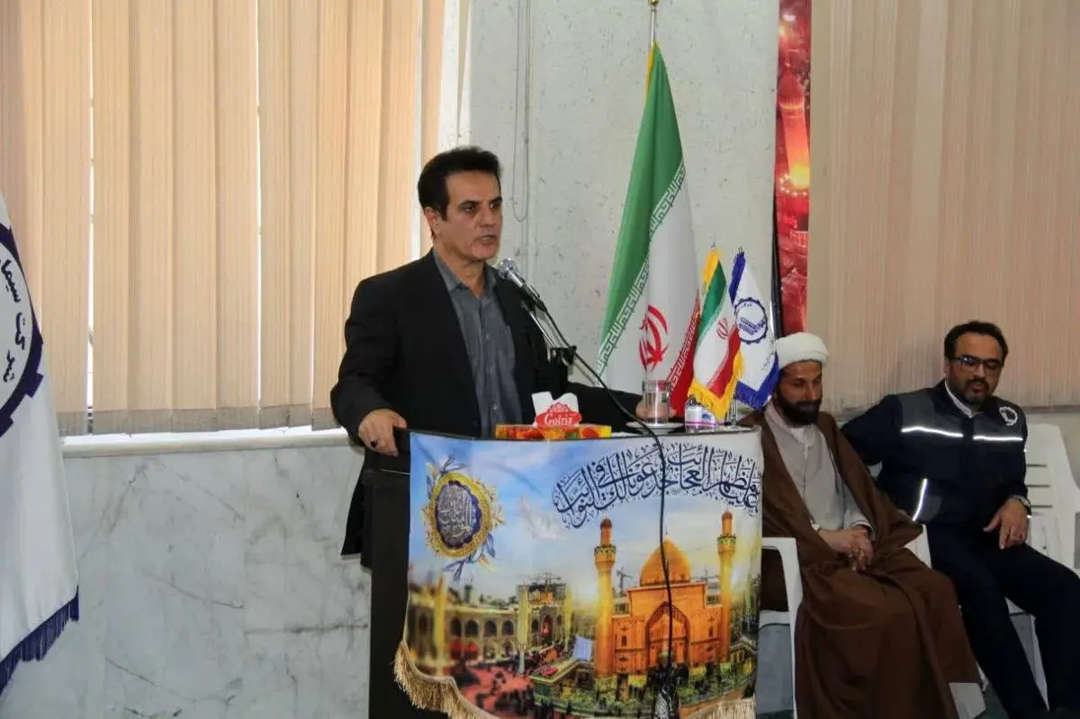 پایداری تولید در روزهای بحران مرهون ایثار کارگران است/ کارگران اجازه توقف صنعت کشور را ندادند