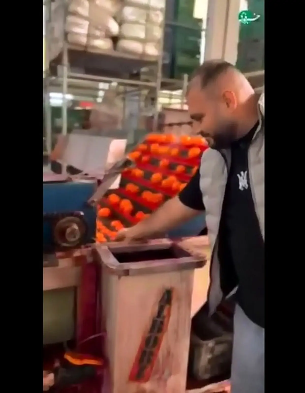 ویدئویی از رنگ کردن مرکبات!