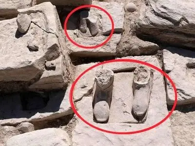 معمای پاهای ایستاده در نیایشگاه آپولون حل شد
