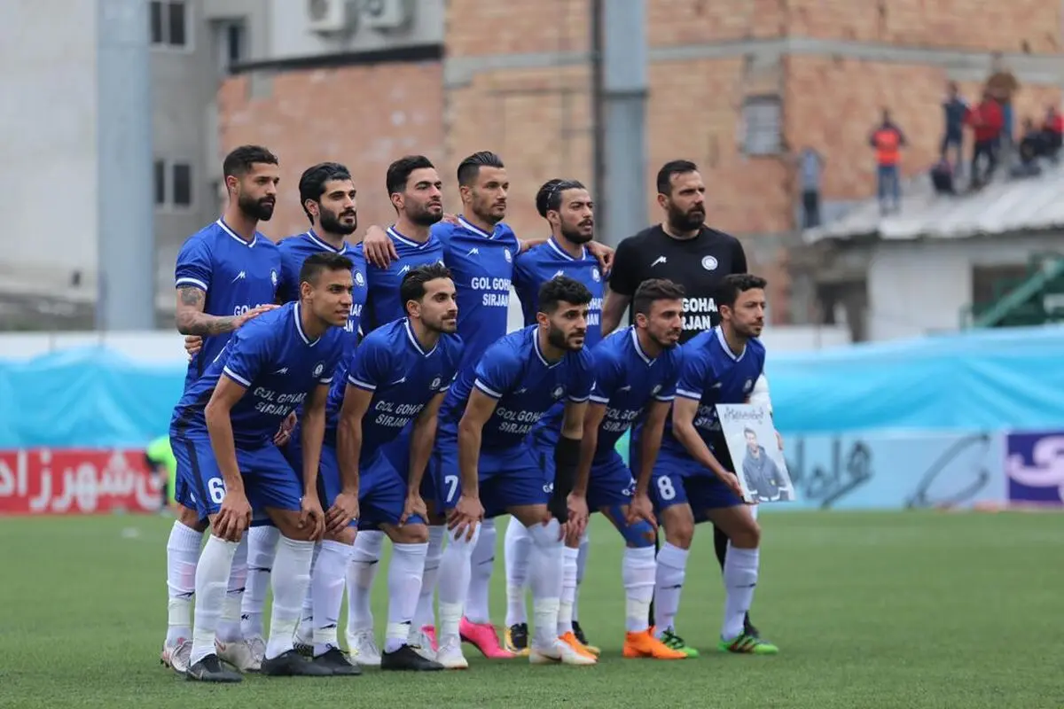 ویدئو: گل نخست گل گهر روی اشتباه دفاع و دروازه‌بان نساجی