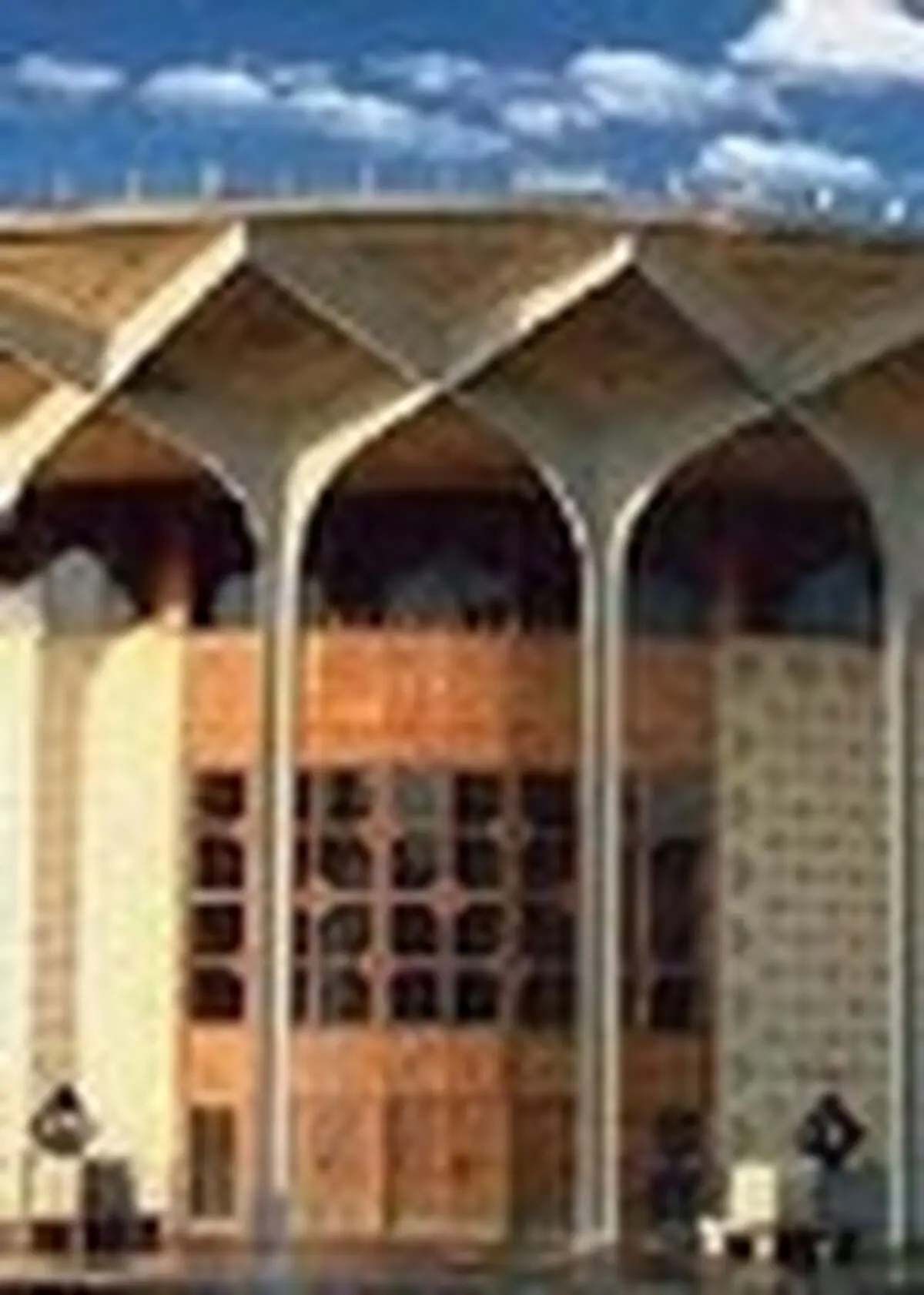 «ترانه‌های محلی» با تقدیر از بهرام بیضایی پایان یافت