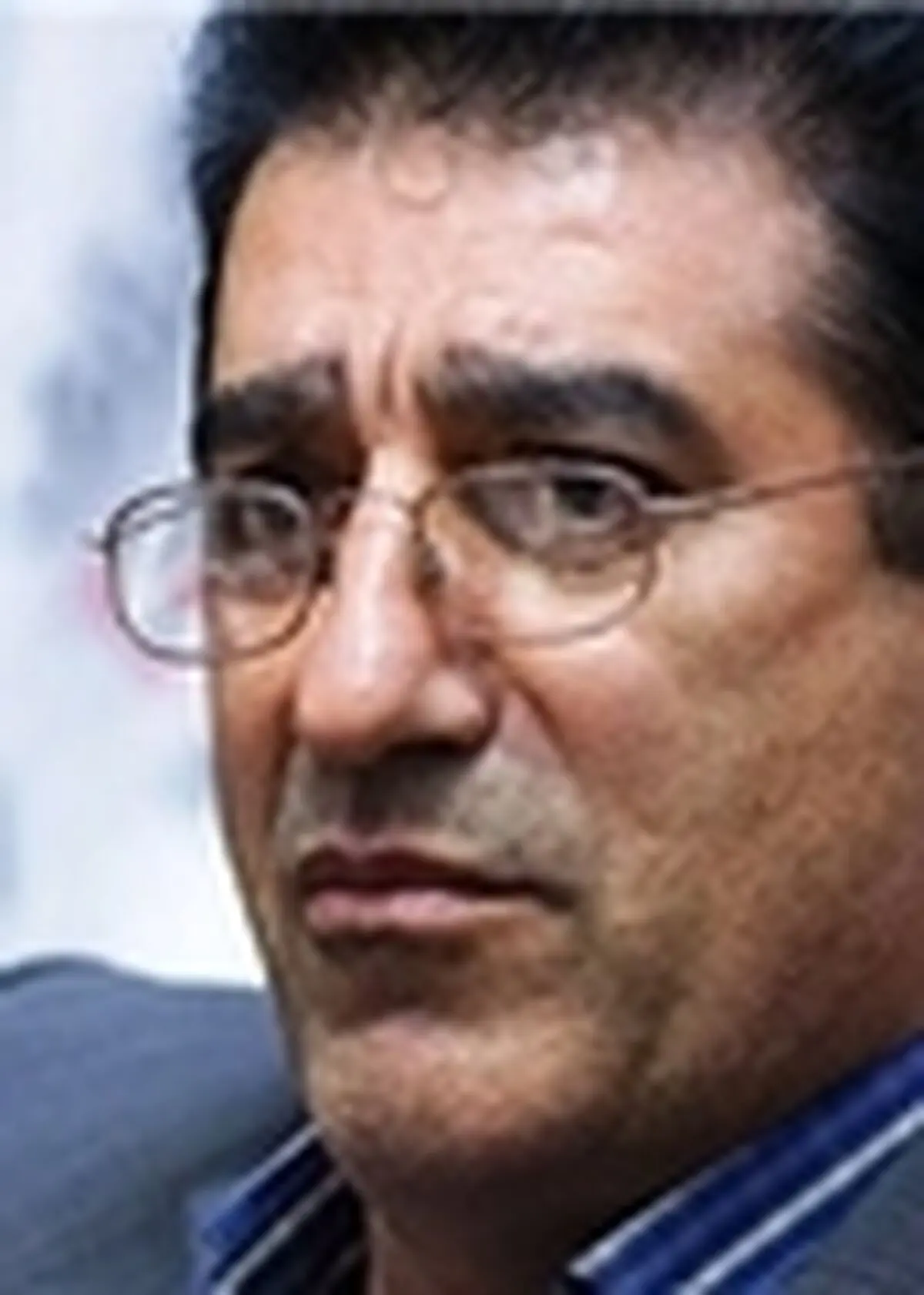 قادر آشنا: هیچ نهادی خارج از تئاتر به من فشار نیاورد