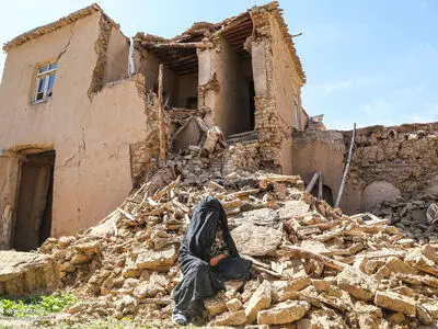 چادرخوابی در همسایگی مارها 