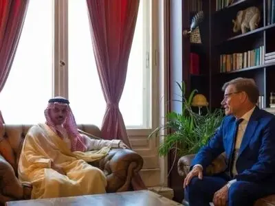 عربستان و آلمان خواستار عادی شدن وضعیت تنگه هرمز شدند
