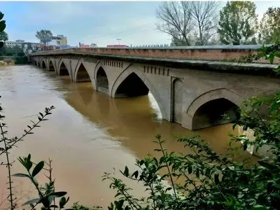 طغیان بابلرود، جاده ساحلی بابل را مسدود کرد