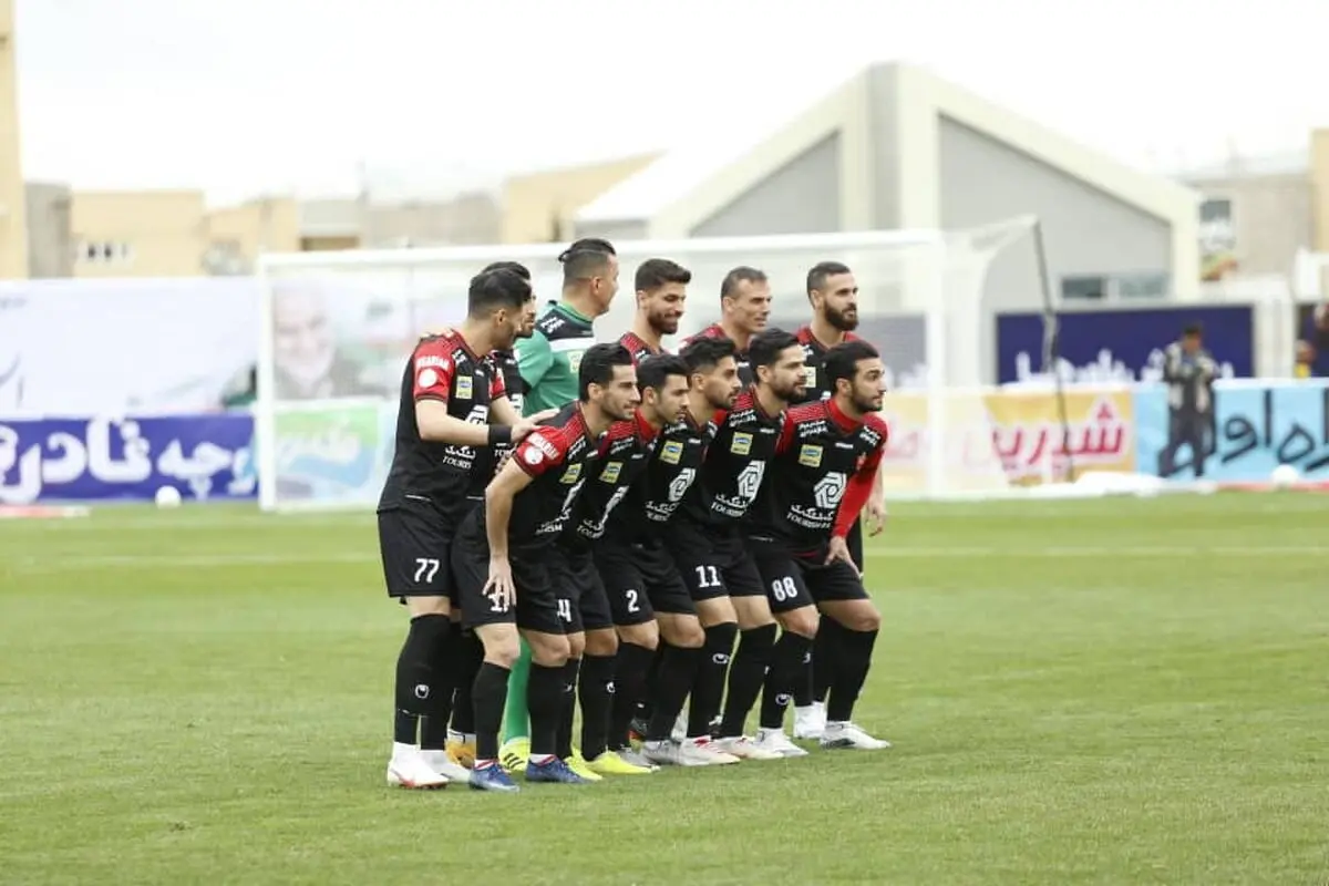 پرسپولیس ۵ - گل گهر سیرجان صفر؛ قهرمانی نیم فصل با تحقیر ژنرال در سیرجان 