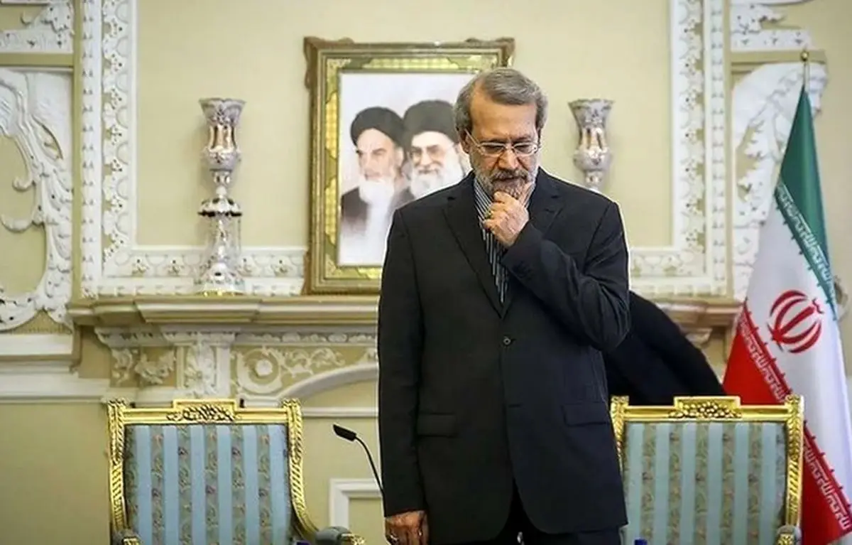 لاريجاني يتلقى اتصالا من مستشار الأمن القومي البريطاني