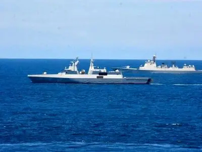 برگزاری رژه دریایی با حضور شناورهای رزمی