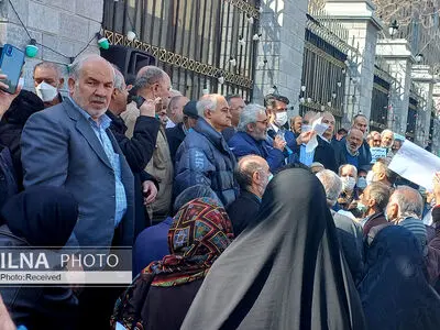 تجمع کارگران و اعضای اتحادیه پیشکسوتان جامعه کارگری  مقابل مجلس شورای اسلامی