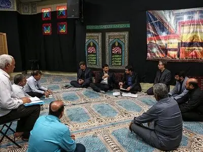 نشست صمیمانه مدیرعامل شرکت ملی مس با نمایندگان خانواده ایثارگران مس