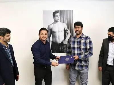اهدای حکم سرمربیگری تیم ملی کشتی جوانان، نوجوانان به میکائیلی و هاشم زاده