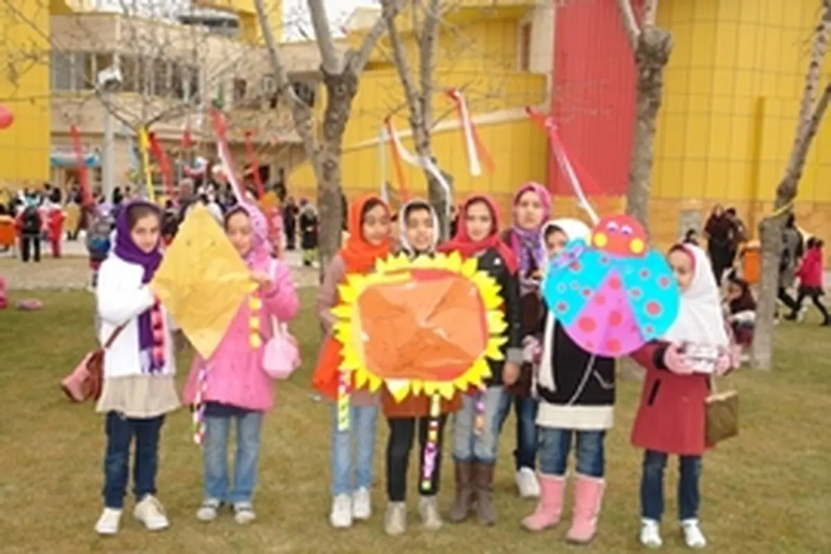 بادبادک ها در آسمان اصفهان به پرواز در می آیند