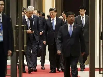 Obama presses China's Xi on South China Sea ahead of G20