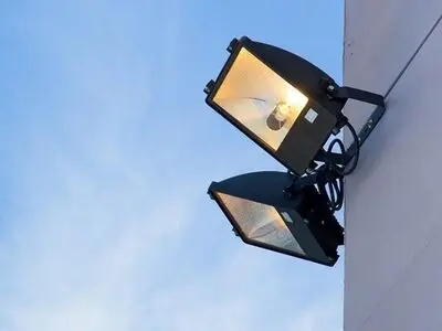 انواع چراغ پروژکتورها را بهتر بشناسید!