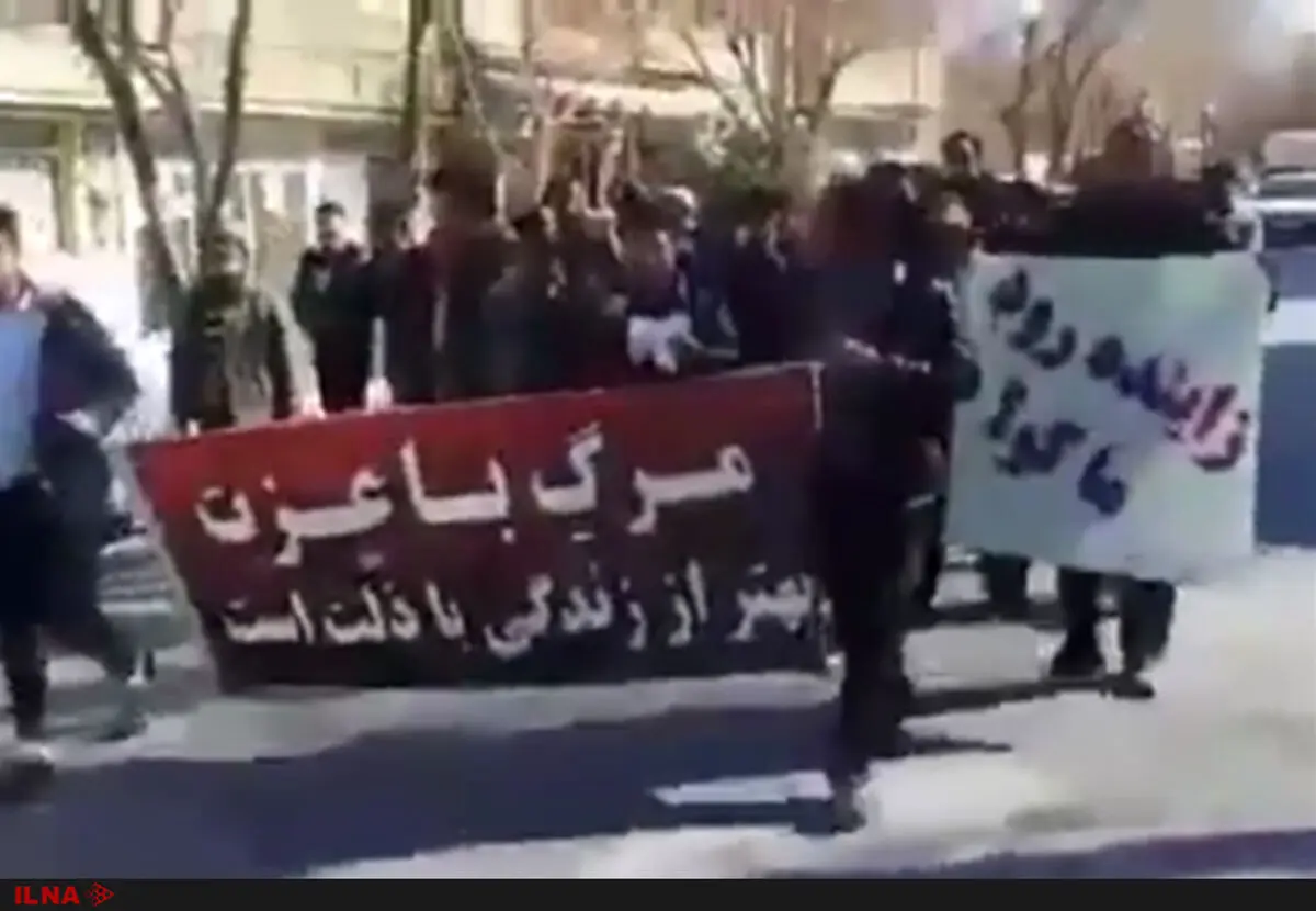 تجمع کشاورزان ورزنه در استان اصفهان/حقابه را برگردانید!