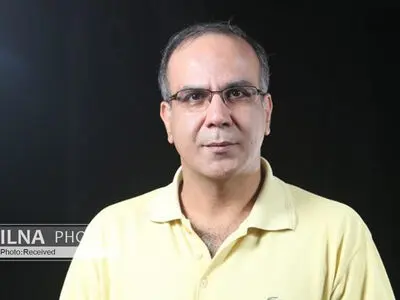 بیش از ۸۰ درصد سوژه‌های کمدی اصلا نوشتنی نیست/ مدیران، هنرمندان و منتقدان نگاه درستی به کمدی ندارند/ «درهم‌ریختگی فرهنگی» بلای جان کمدی شده است